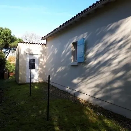 Maison Meschers-sur-gironde, 3 Pieces, 4 Personnes - Fr-1-305-1400 Semesterbostad *